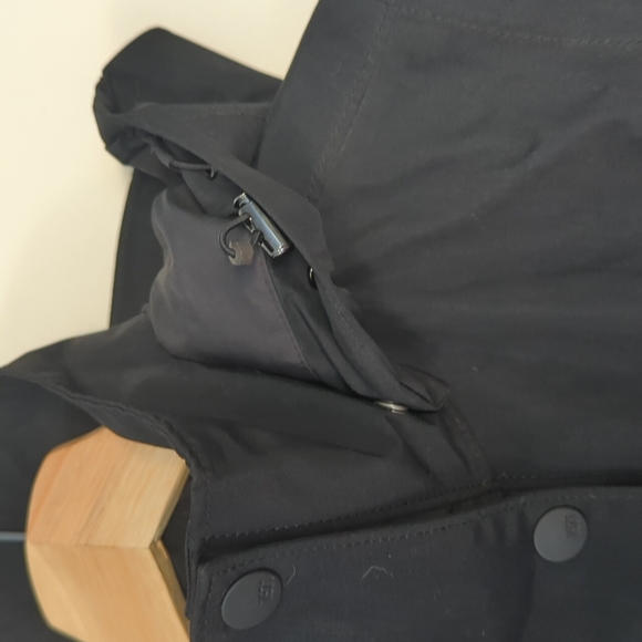 MEC Gore-tex Monsoon Raincoat - Picture 3 of 6